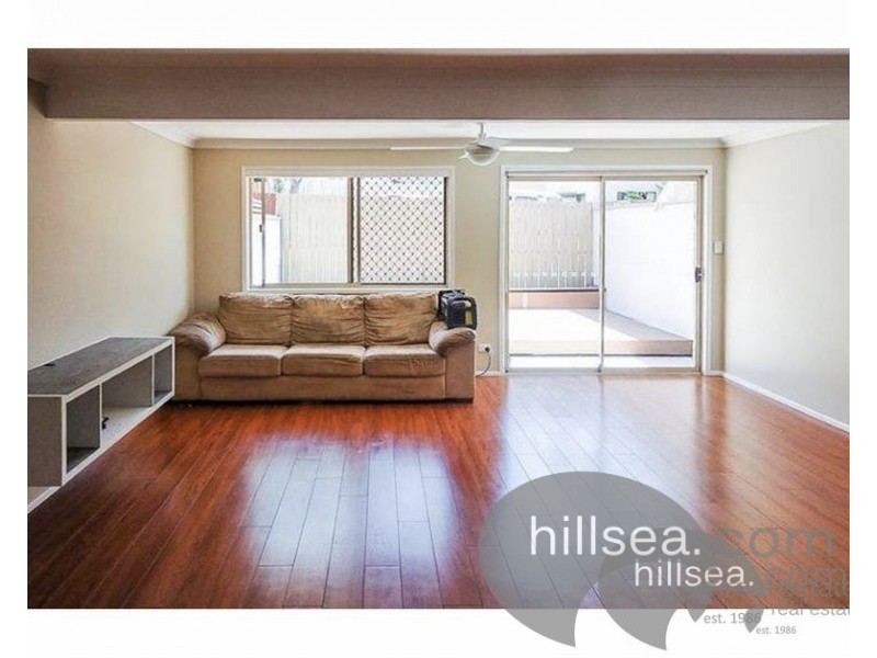 10/81 Olsen Avenue, Labrador QLD 4215