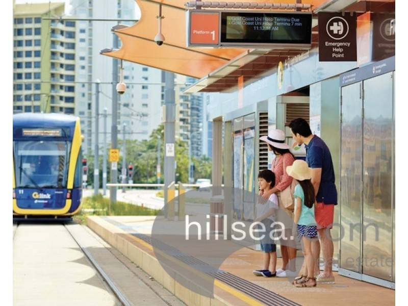 10/81 Olsen Avenue, Labrador QLD 4215