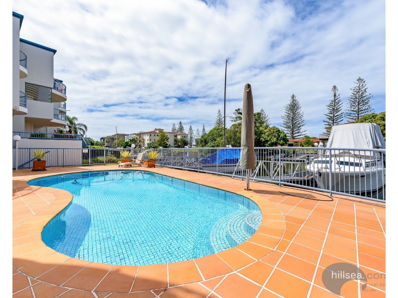 9/9-13 Madang Crescent, Runaway Bay QLD 4216