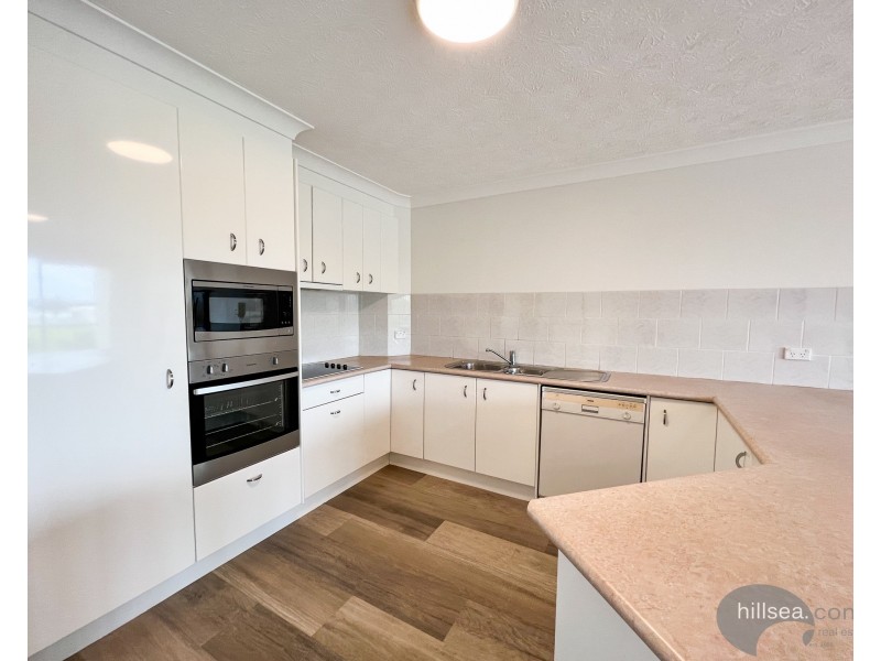 9/9 Madang Crescent, Runaway Bay QLD 4216