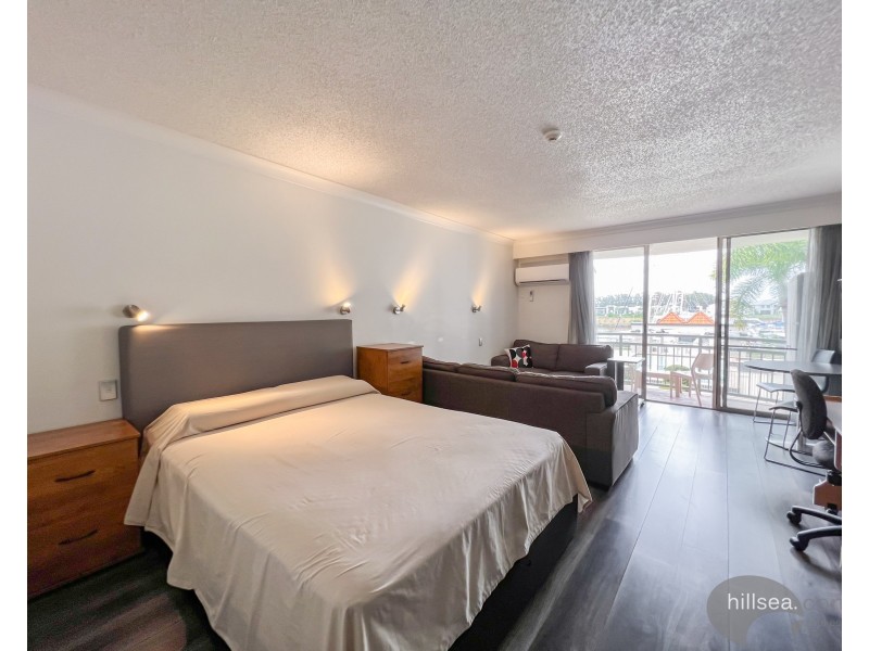 2010/11 John Lund Drive, Hope Island QLD 4212