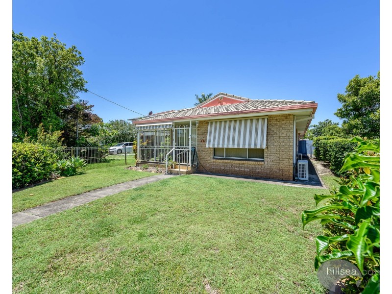 1/1 Esplanade West, Paradise Point QLD 4216