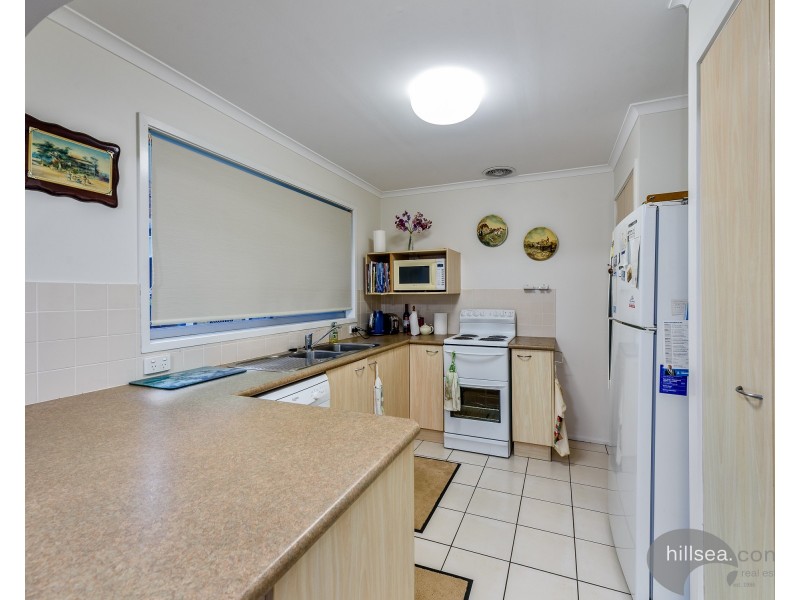 1/1 Esplanade West, Paradise Point QLD 4216