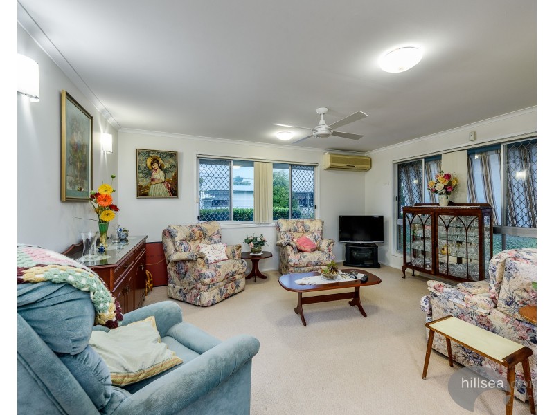 1/1 Esplanade West, Paradise Point QLD 4216