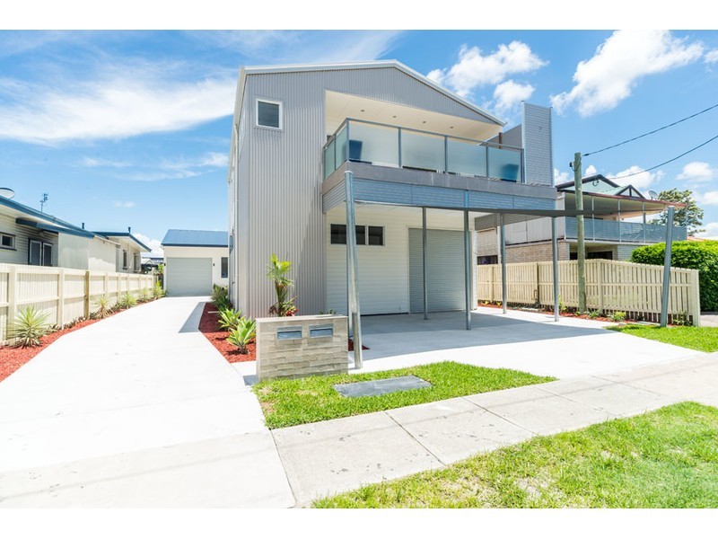 1/26 Errol Avenue, Paradise Point QLD 4216