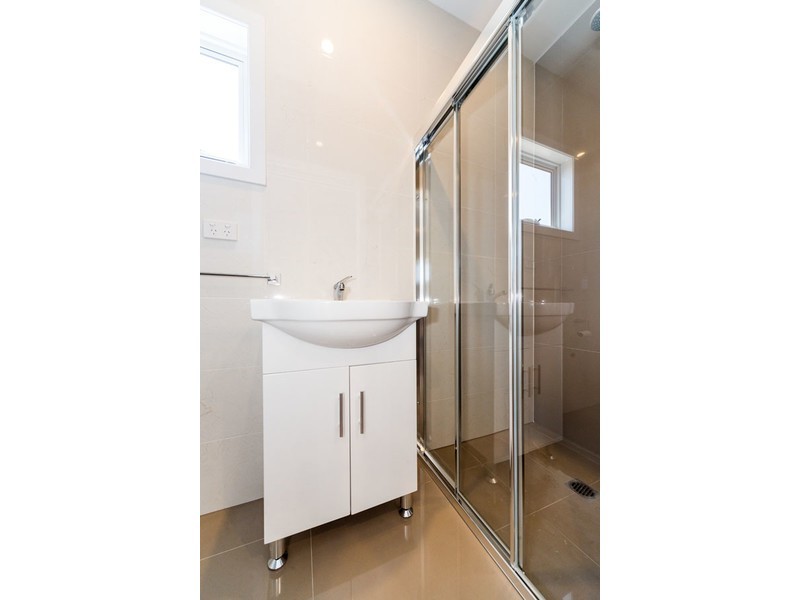 1/26 Errol Avenue, Paradise Point QLD 4216