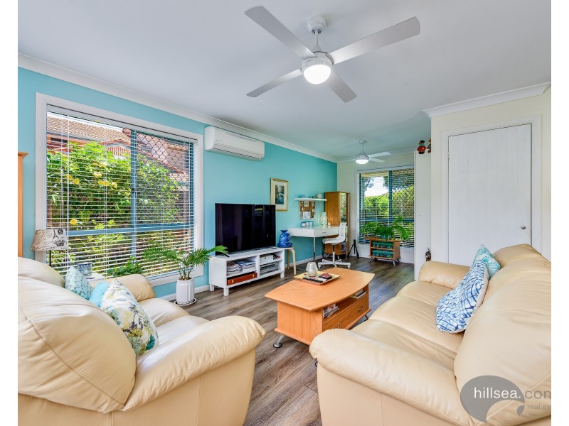 2/15 Gordon Street, Labrador QLD 4215
