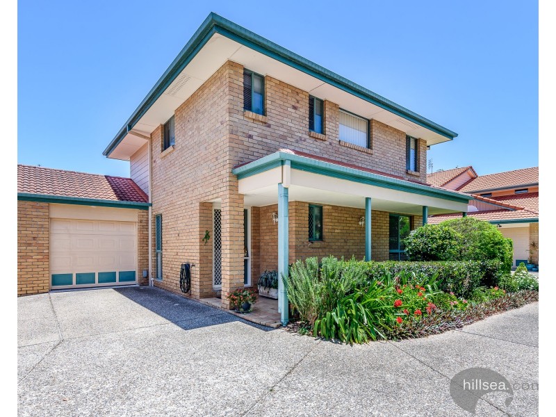 2/15 Gordon Street, Labrador QLD 4215