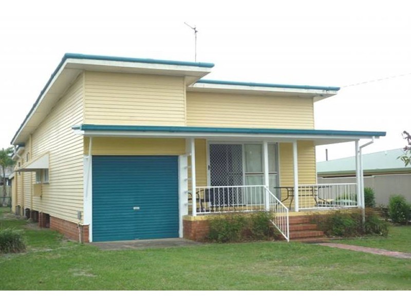 21 Swallow Avenue, Paradise Point QLD 4216