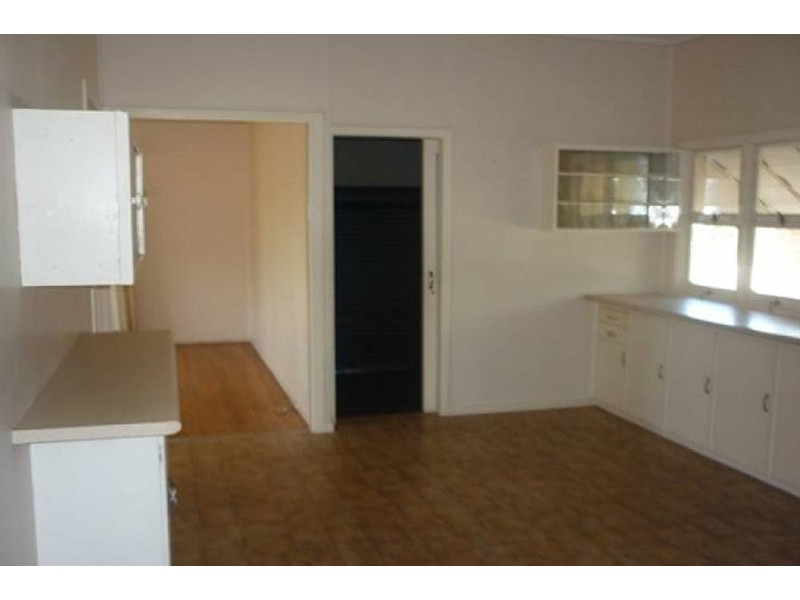 21 Swallow Avenue, Paradise Point QLD 4216