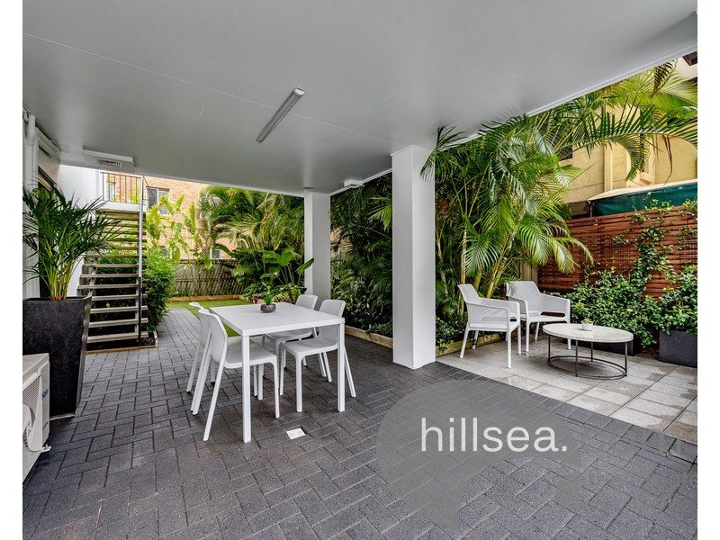 Paradise Point QLD 4216