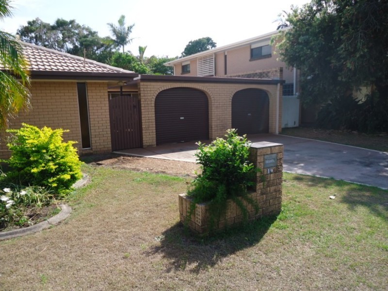 19 Donald Avenue, Paradise Point QLD 4216