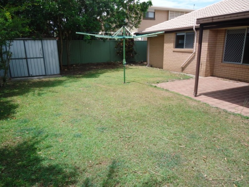 19 Donald Avenue, Paradise Point QLD 4216