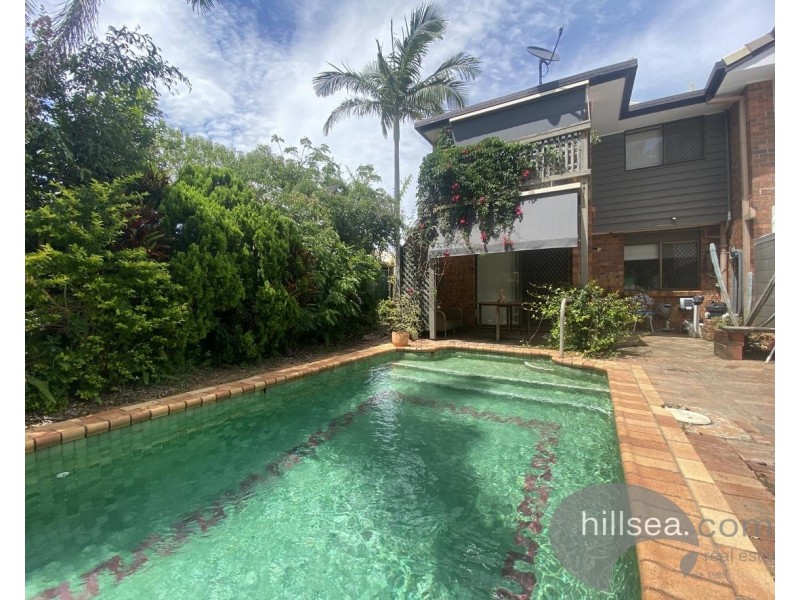 2/9 Topaz Court, Hollywell QLD 4216