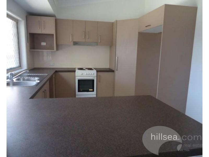 40 Ballybunion Drive, Parkwood QLD 4214