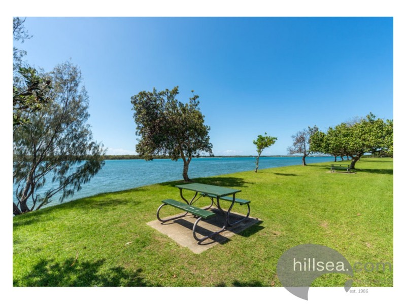 1/275 Bayview Street, Hollywell QLD 4216
