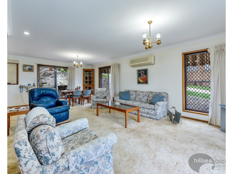 32 Jesmond Road, Helensvale QLD 4212