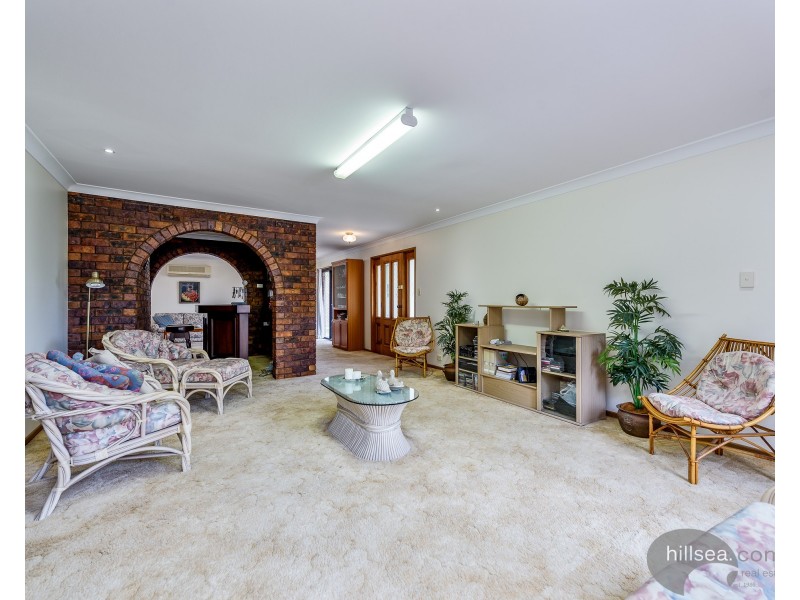 32 Jesmond Road, Helensvale QLD 4212