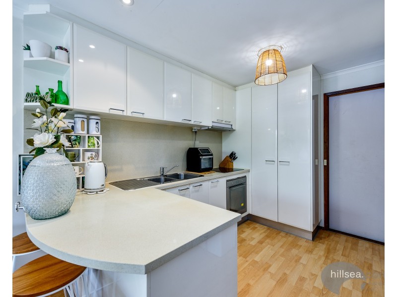 2/9 Orkney Place, Labrador QLD 4215