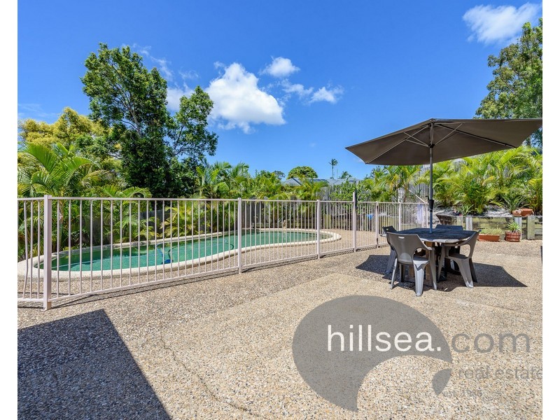 8 Otford Place, Helensvale QLD 4212