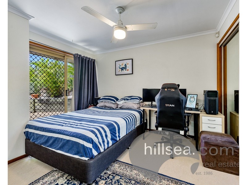 8 Otford Place, Helensvale QLD 4212