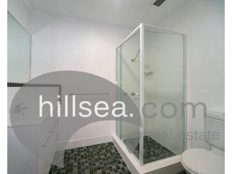 10/106 Bayview Street, Runaway Bay QLD 4216