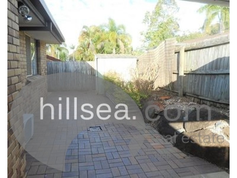 2/9 Cassandra Court, Labrador QLD 4215