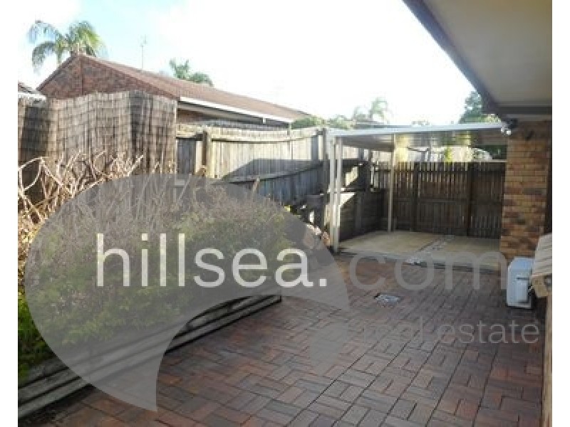 2/9 Cassandra Court, Labrador QLD 4215