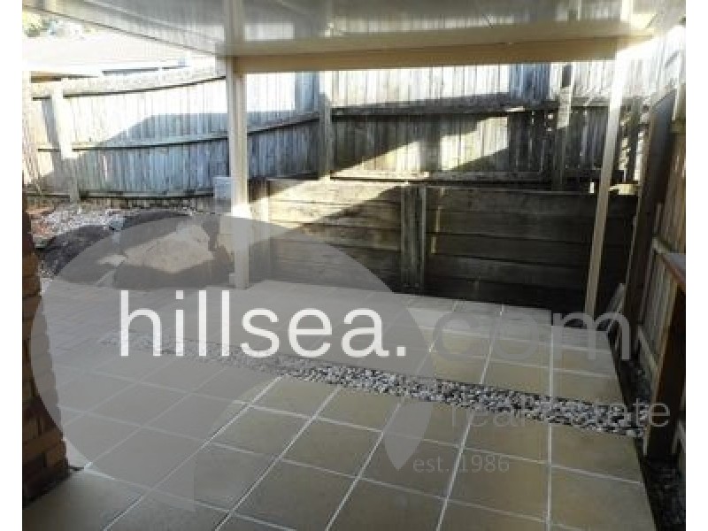 2/9 Cassandra Court, Labrador QLD 4215