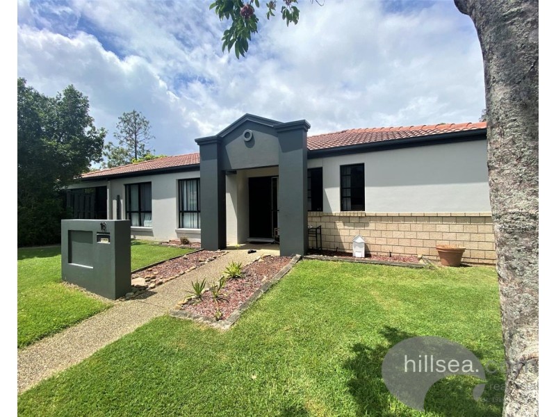 16 Blackwattle Circuit, Arundel QLD 4214