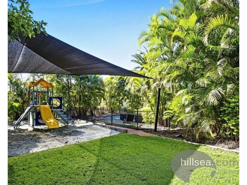 16 Blackwattle Circuit, Arundel QLD 4214