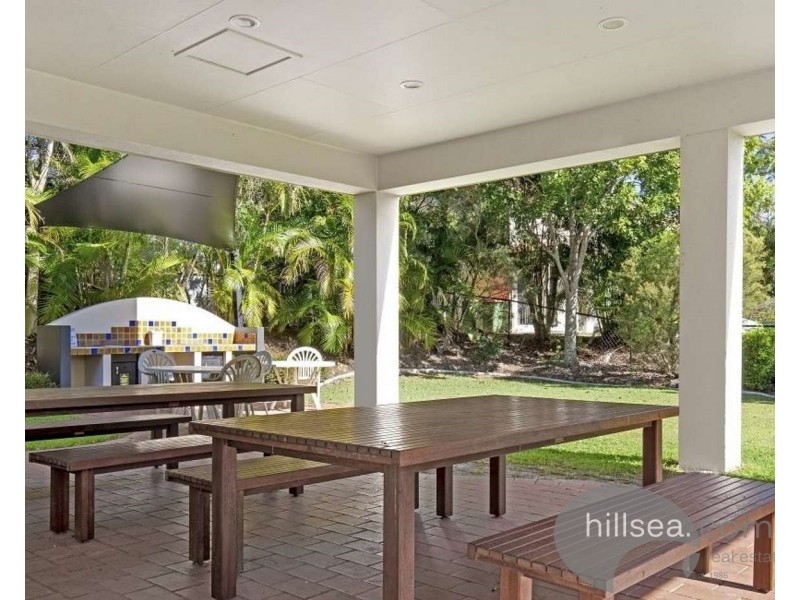 16 Blackwattle Circuit, Arundel QLD 4214