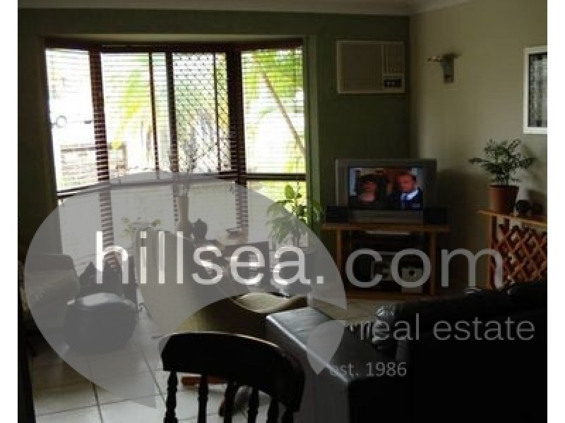 1/26 Nina Parade, Arundel QLD 4214