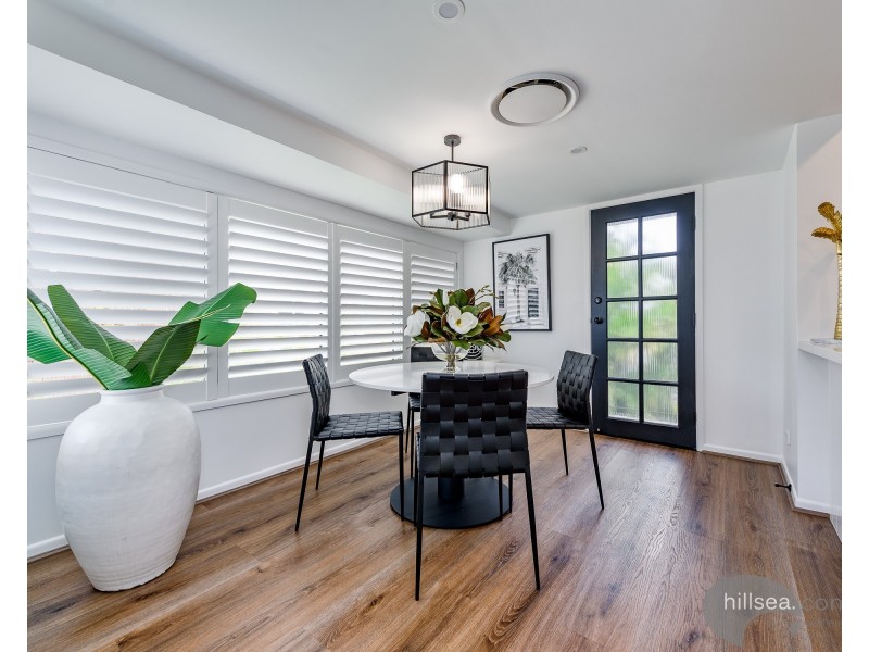 13 Esplanade West, Paradise Point QLD 4216