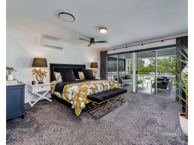 13 Esplanade West, Paradise Point QLD 4216