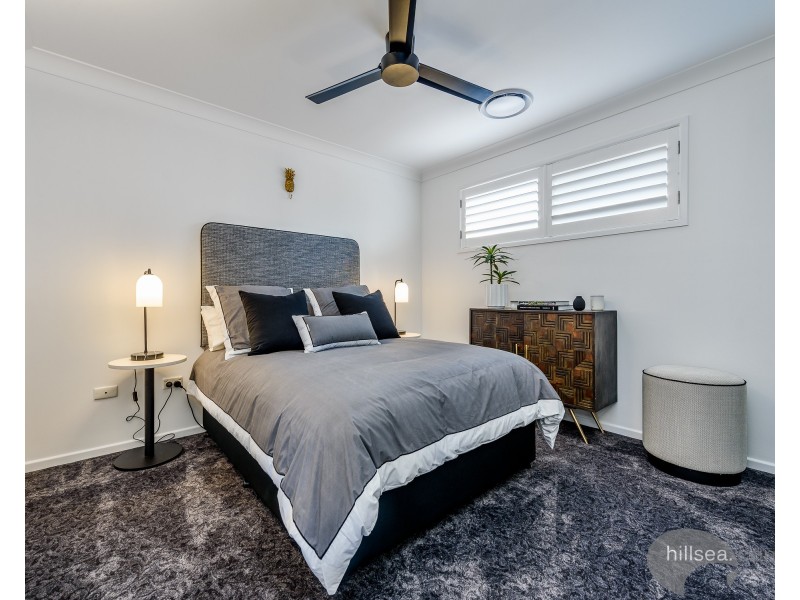 13 Esplanade West, Paradise Point QLD 4216