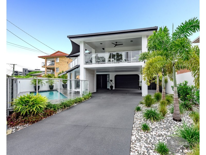 13 Esplanade West, Paradise Point QLD 4216