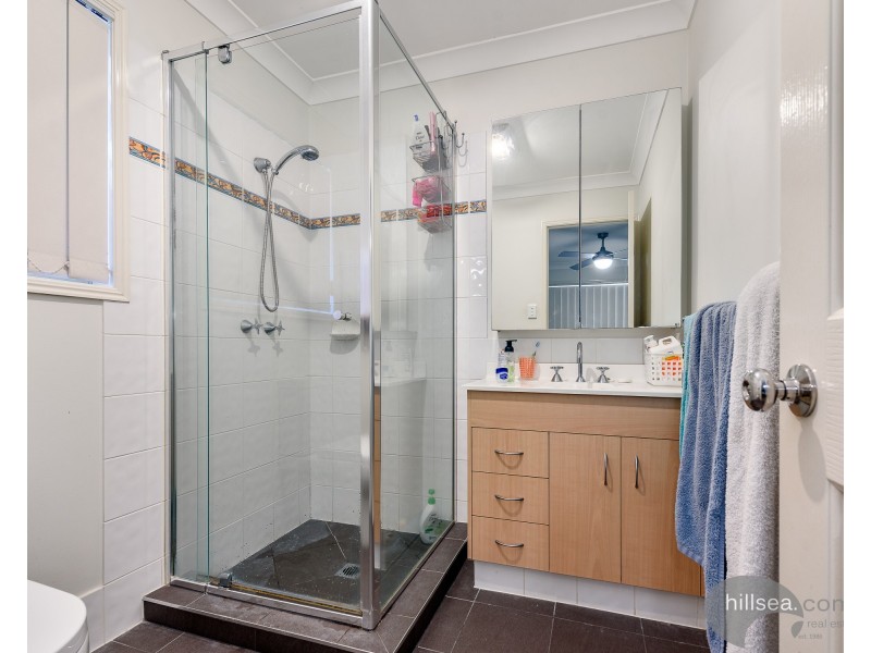 2/6 Marybeth Crescent, Molendinar QLD 4214