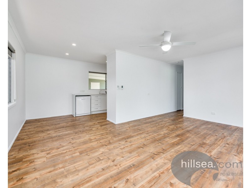 13 Milton Avenue, Paradise Point QLD 4216