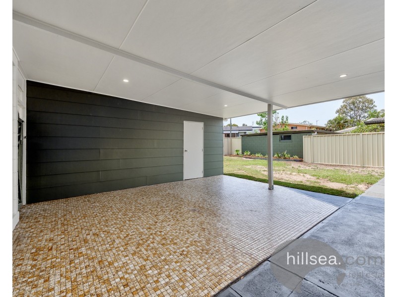 13 Milton Avenue, Paradise Point QLD 4216