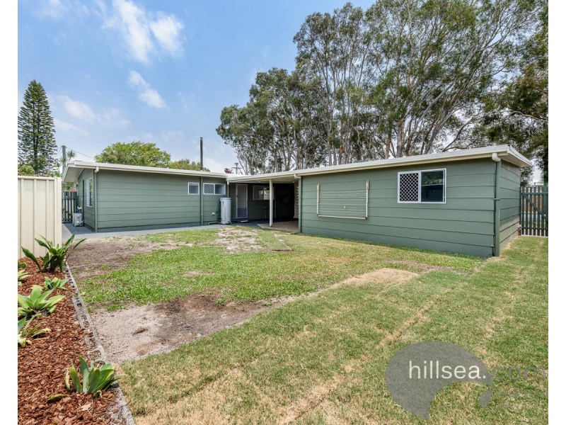 13 Milton Avenue, Paradise Point QLD 4216