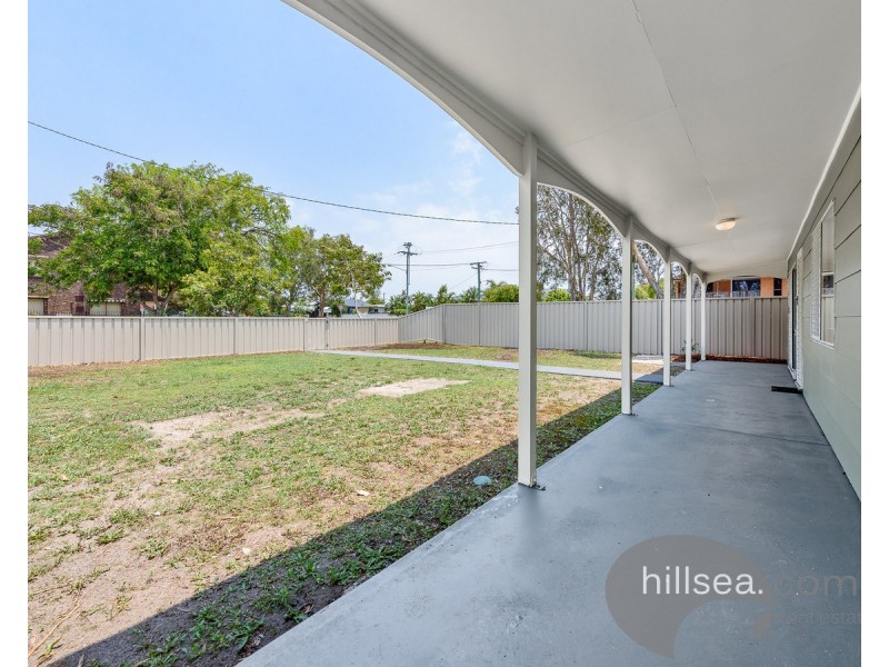 13 Milton Avenue, Paradise Point QLD 4216