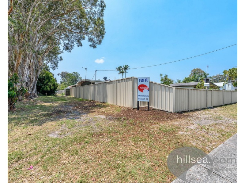 13 Milton Avenue, Paradise Point QLD 4216