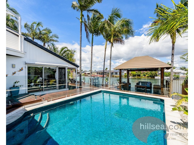 172 Morala Avenue, Runaway Bay QLD 4216