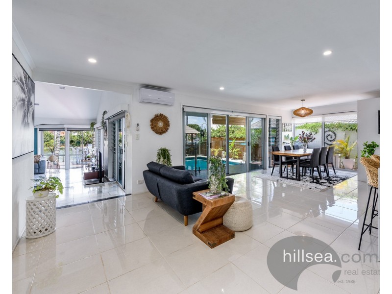 172 Morala Avenue, Runaway Bay QLD 4216