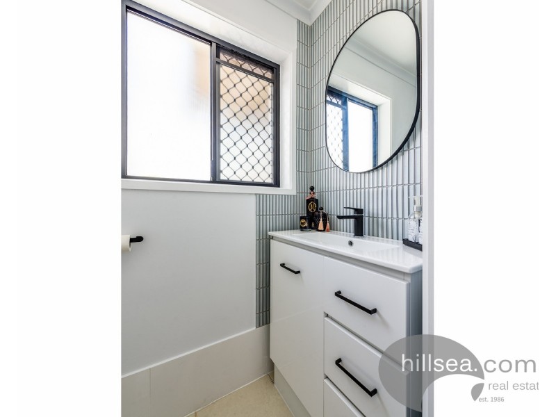 172 Morala Avenue, Runaway Bay QLD 4216