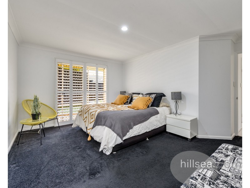 4 Hirono Court, Parkwood QLD 4214