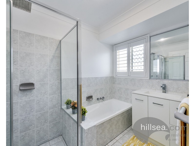 4 Hirono Court, Parkwood QLD 4214