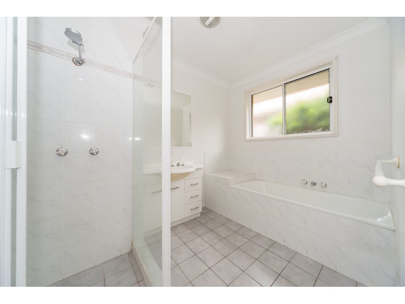 19 Fairweather Drive, Parkwood QLD 4214