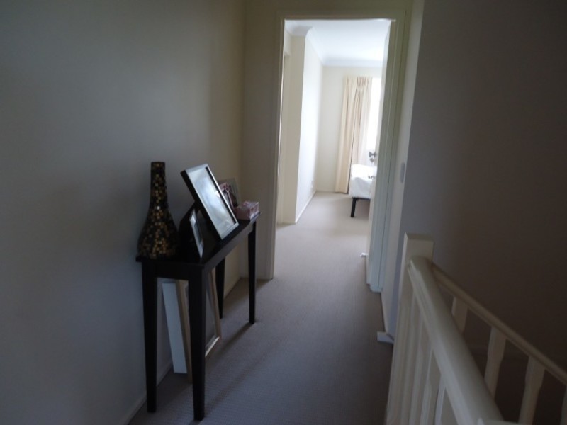 4/90 Pohlman Street, Southport QLD 4215